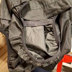 Broek, zoals gemeld door IKEA Grenoble met iLost