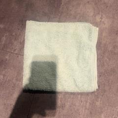 Tovallola handoek, segons ha informat Van der Valk Hotel Haarlem mitjançant iLost