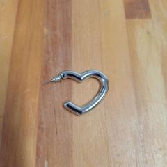 İLost kullanarak Bolognalaan 101 tarafından bildirildiği gibi Küpe