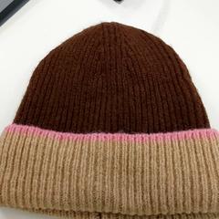 Kleding - Muts, ako bolo nahlásené Centraal magazijn pomocou iLost