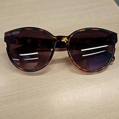 Sunglasses, as reported by IKEA Bratislava using iLost