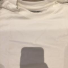 Roupa, como reportado por Van der Valk Hotel Vianen utilizando o iLost