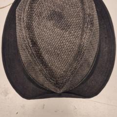 Cappello bruin/grijs, come riportato da Avonturenpark Hellendoorn utilizzando iLost