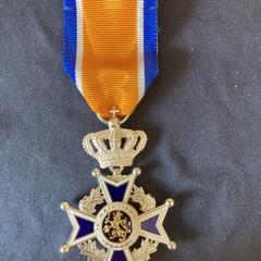 Koninklijke onderscheiding, as reported to iLost