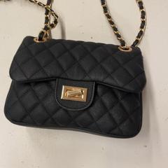 Tasje, jak nahlášeno GVB pomocí iLost