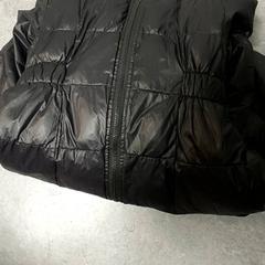 Odzież - Jas Zwart, zgłoszono przez Regio Oost-Vlaanderen przy użyciu iLost