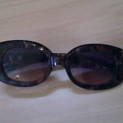 Gafas de sol, ha sido reportado por Spoorwegmuseum con iLost