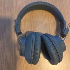 Auriculares, segundo informou Breng Arnhem usando iLost
