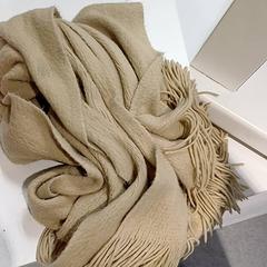 Skjerf, som rapportert av IKEA Toulouse ved bruk av iLost