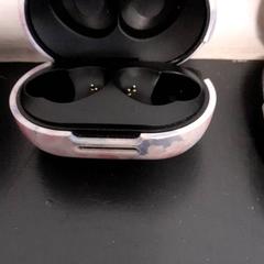 Funda per a auriculars, segons ha informat Qbuzz servicepunt  Emmen mitjançant iLost