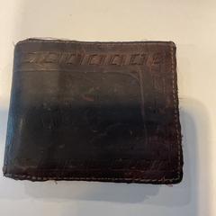 Peňaženka Schenk., ako bolo nahlásené Gemeente Amsterdam - Bureau Gevonden Voorwerpen pomocou iLost