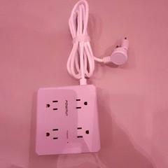 Oplaadblok, como reportado por Van der Valk Hotel Schiphol utilizando o iLost