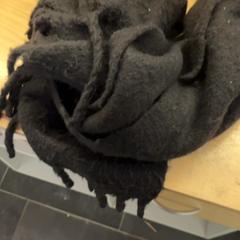 Shawl, as reported by Pathé Utrecht Leidsche Rijn using iLost