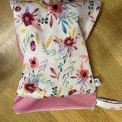 Bolsa, segundo informou IKEA Brno usando iLost