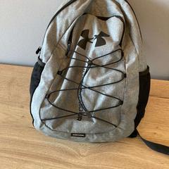 Sac à dos, a été signalé par Aqualiner utilisant iLost