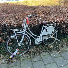 دراجة نسائية Ranger Witte stadsfiets، كما تم الإبلاغ عنه بواسطة Gemeente Zevenaar عبر iLost