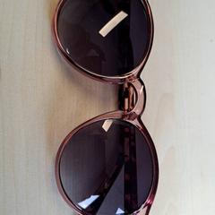 Gafas de sol, segundo informou Connexxion Haarlem IJmond usando iLost