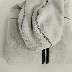 Kleding - vest، كما تم الإبلاغ عنه بواسطة Centraal magazijn عبر iLost