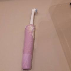 Cepillo de dientes, ha sido reportado por Van der Valk Hotel Schiphol con iLost