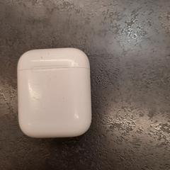 DOOSJE Airpods, as reported by Rotterdam The Hague Airport using iLost