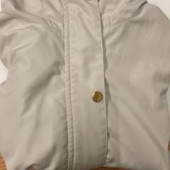 Giacca, come riportato da IKEA神戸 utilizzando iLost