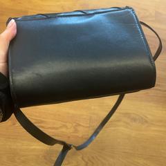 Kézitáska Zwart, amint azt HTM az iLost segítségével jelentette.