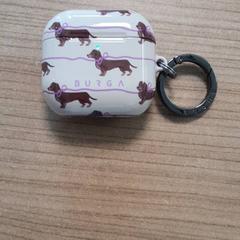 Bluetooth earphones case, as reported by Transdev Hoeksche Waard Goeree Overflakkee using iLost