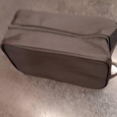 Kulturbeutel, gemeldet von Rotterdam The Hague Airport über iLost