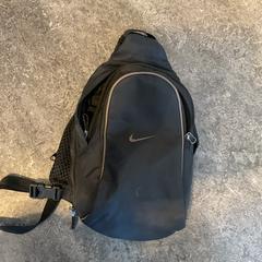 Taška, jak nahlášeno Gemeente Amsterdam - Bureau Gevonden Voorwerpen pomocí iLost