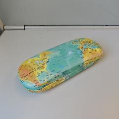 Brillenkoker met bril van Esprit, ha sido reportado a iLost