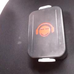 Uzsonnás doboz, amint azt Qbuzz GD Groningen Peizerweg az iLost segítségével jelentette.