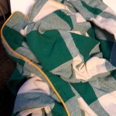 Camisa Groen wit, segundo informou Van der Valk Hotel Tiel usando iLost