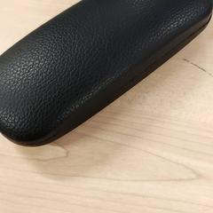 Puzdro na okuliare s okuliarmi, segons ha informat IKEA Bratislava mitjançant iLost