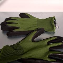 Gloves, as reported by Keolis Lund using iLost
