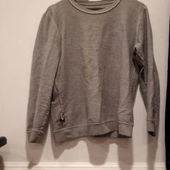 Maglione, come riportato da Grand Hotel Amrath Kurhaus utilizzando iLost