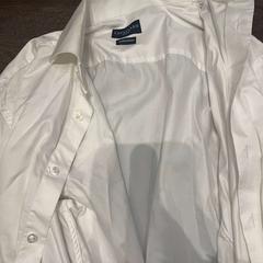 Blúz, amint azt Van der Valk Hotel Gorinchem az iLost segítségével jelentette.