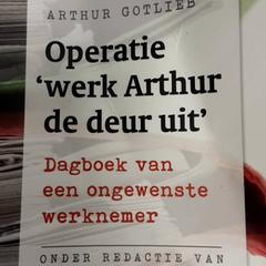 Buch Operatie werk Arthur de deur uit, gemeldet von Arriva Vechtdallijnen über iLost