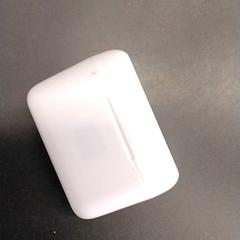 Elettronica - Bluetooth case, come riportato da Centraal magazijn utilizzando iLost