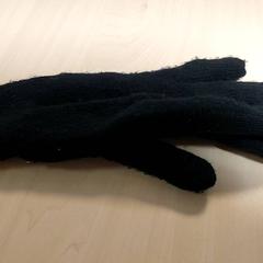 Kleding - Handschoen zwart, zoals gemeld door Regio Oost-Vlaanderen met iLost