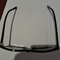 Lunette de vue noire, gemeldet von TCL über iLost