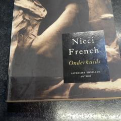 Libro, ha sido reportado por Rotterdam The Hague Airport con iLost