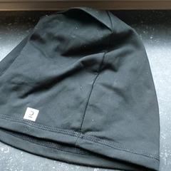 Kleding - Muts zwart, ako bolo nahlásené Regio Oost-Vlaanderen pomocou iLost