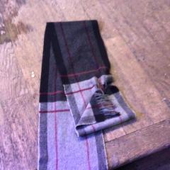 Šál Geblokte sjaal, ako bolo nahlásené De Heeren van Aemstel pomocou iLost