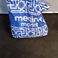 Plastic bag Blauw met wit, as reported by EBS Tramplein using iLost