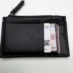 지갑(하위 카테고리) Ahmed, iLost를 사용하여 ilévia에 보고됨