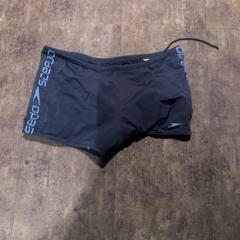 سروال سباحة، كما تم الإبلاغ عنه بواسطة Van der Valk Hotel Haarlem عبر iLost