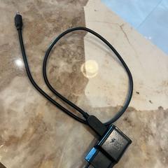 Adaptador, segons ha informat Van der Valk Hotel Gorinchem mitjançant iLost