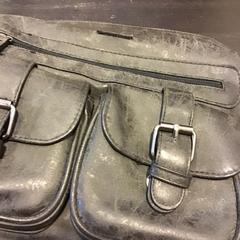 حقائب حمل وحقائب اليد، كما تم الإبلاغ عنه بواسطة U-OV Utrecht عبر iLost