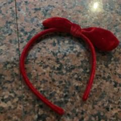 Stirnband Rood stof, gemeldet von Pathé Nijmegen über iLost