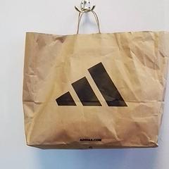 紙袋 がiLostで Hermes Eindhoven によって報告されました